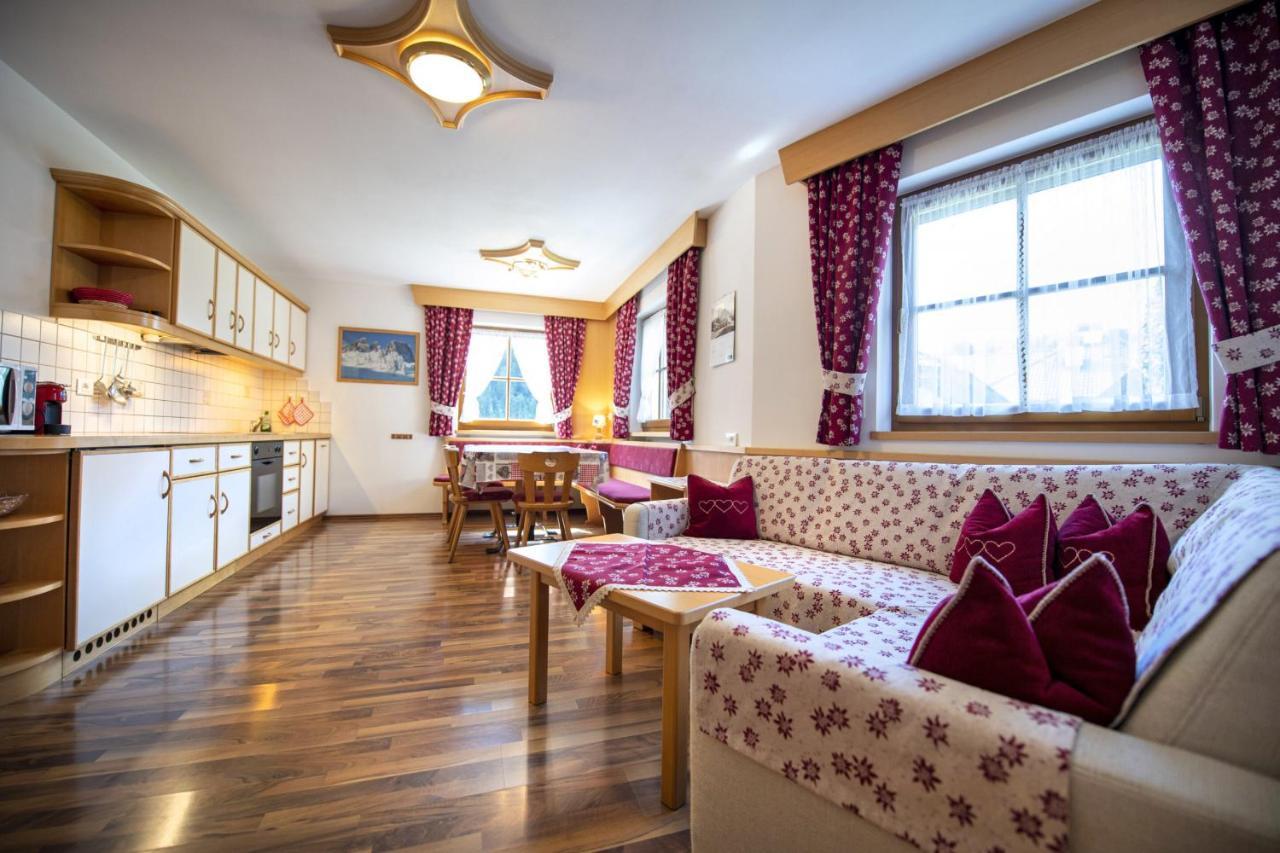 Apartments Miara Santa Cristina Val Gardena Dış mekan fotoğraf